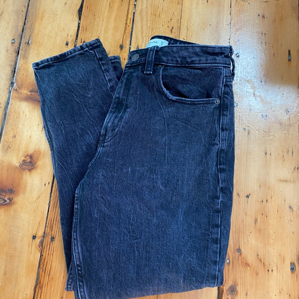 Abercrombie Curve Love High Rise Mom Jeans
